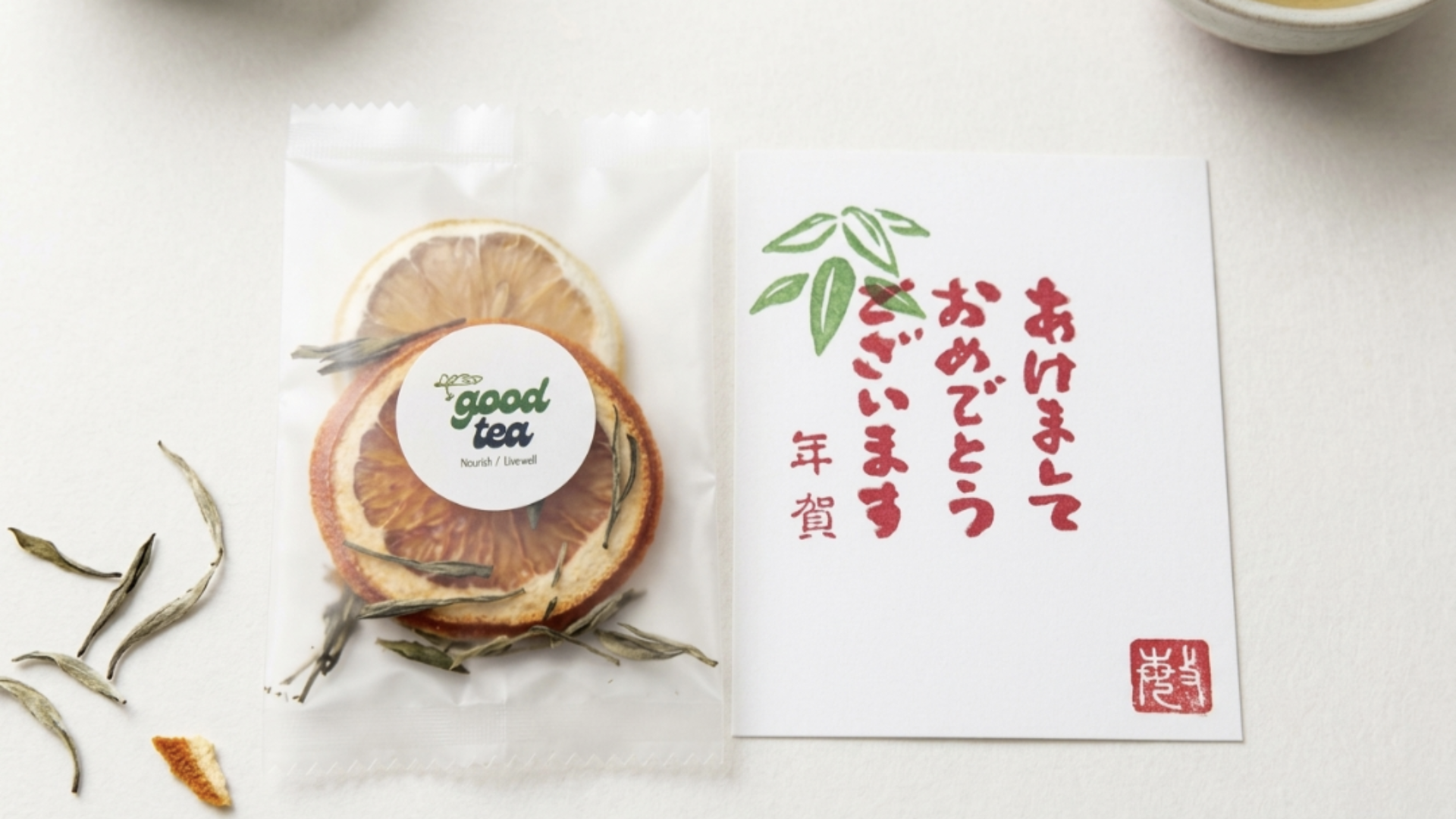 Good Tea Cold Brew pouch with white tea and dried orange